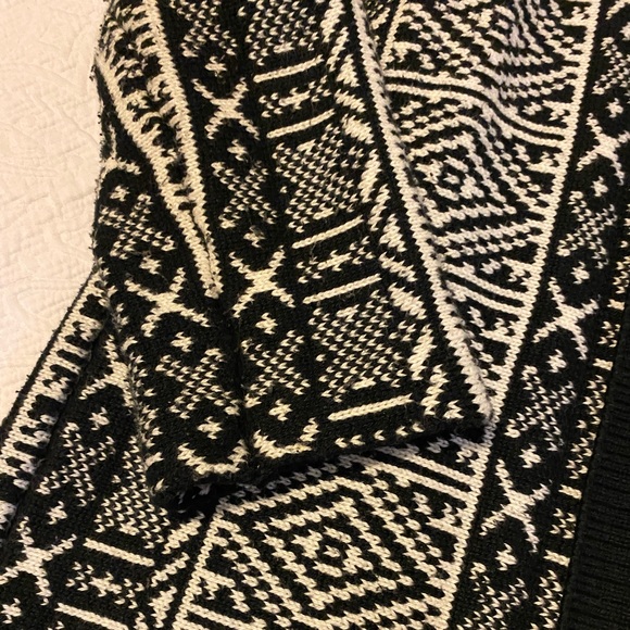 Old Navy cardigan - Picture 3 of 4